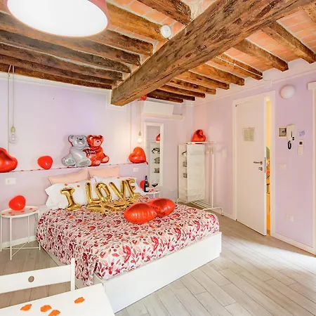 La Casa Del Vino Апартаменты Парма