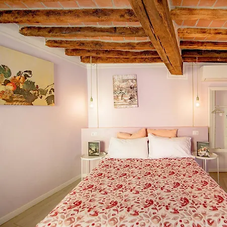 La Casa Del Vino * بارما